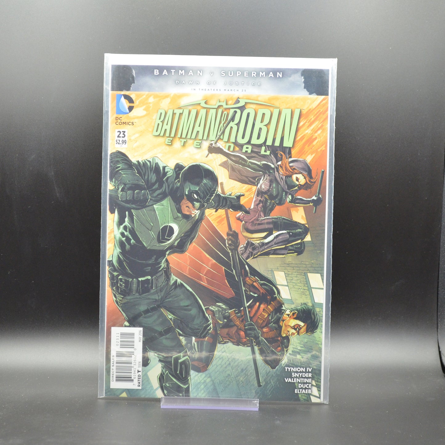 BATMAN & ROBIN ETERNAL #23 - 2 Geeks Comics