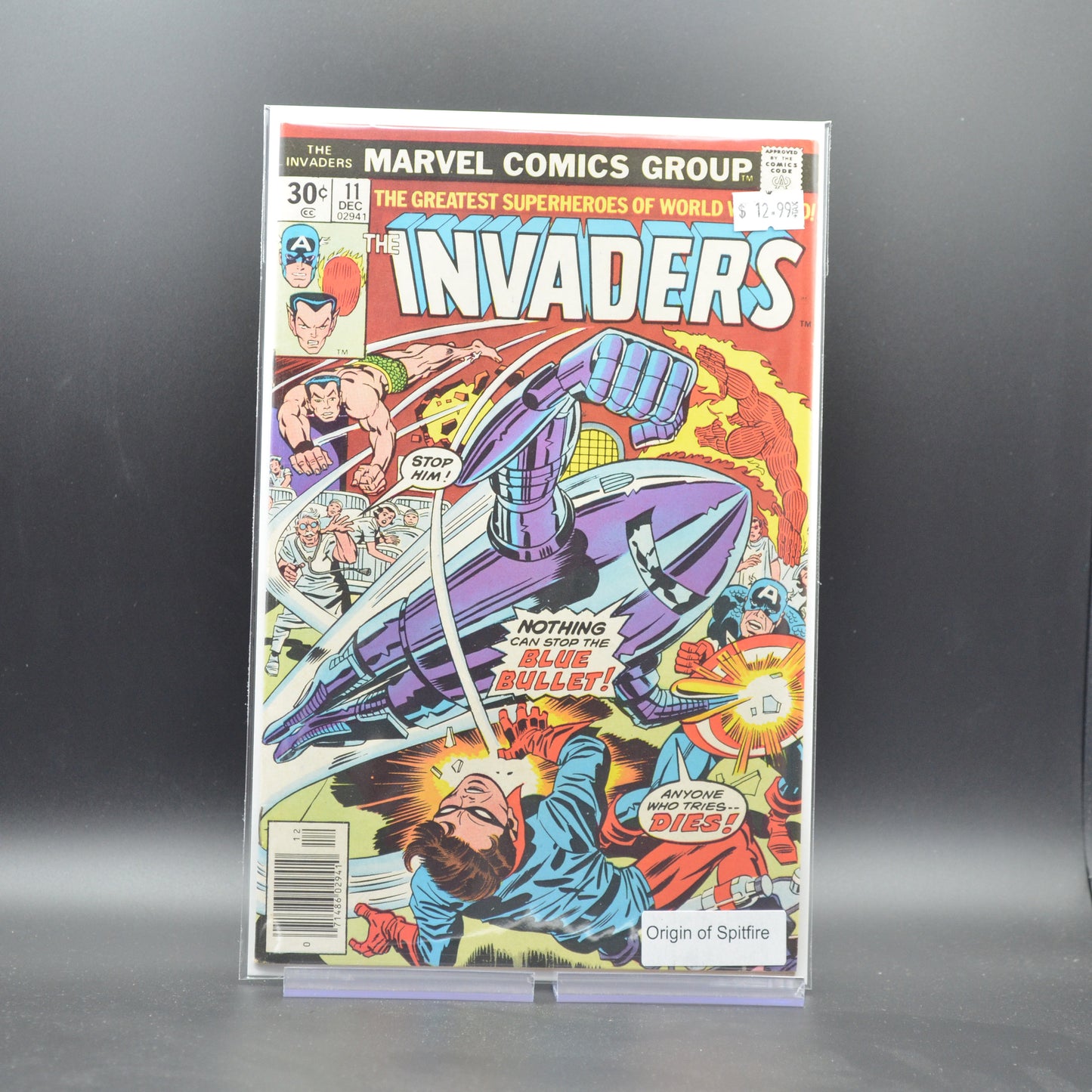 INVADERS #11 - 2 Geeks Comics