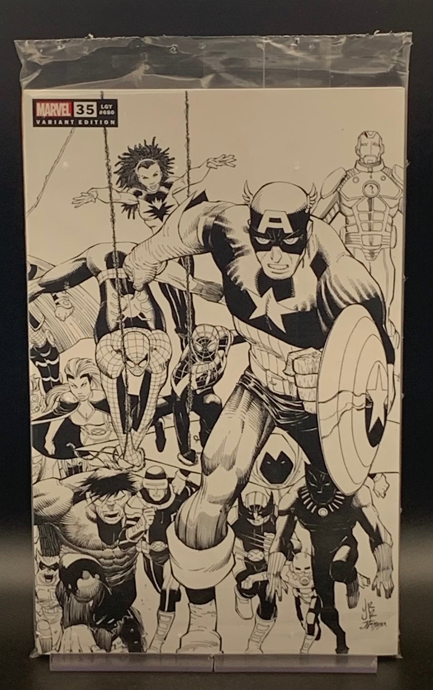 FANTASTIC FOUR #35 B&W ONE/STORE VARIANTS - 2 Geeks Comics