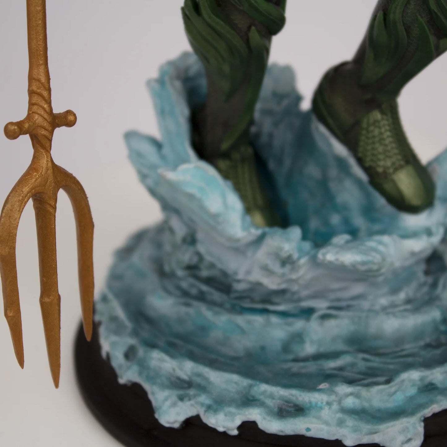 Aquaman Movie Deluxe Statue
