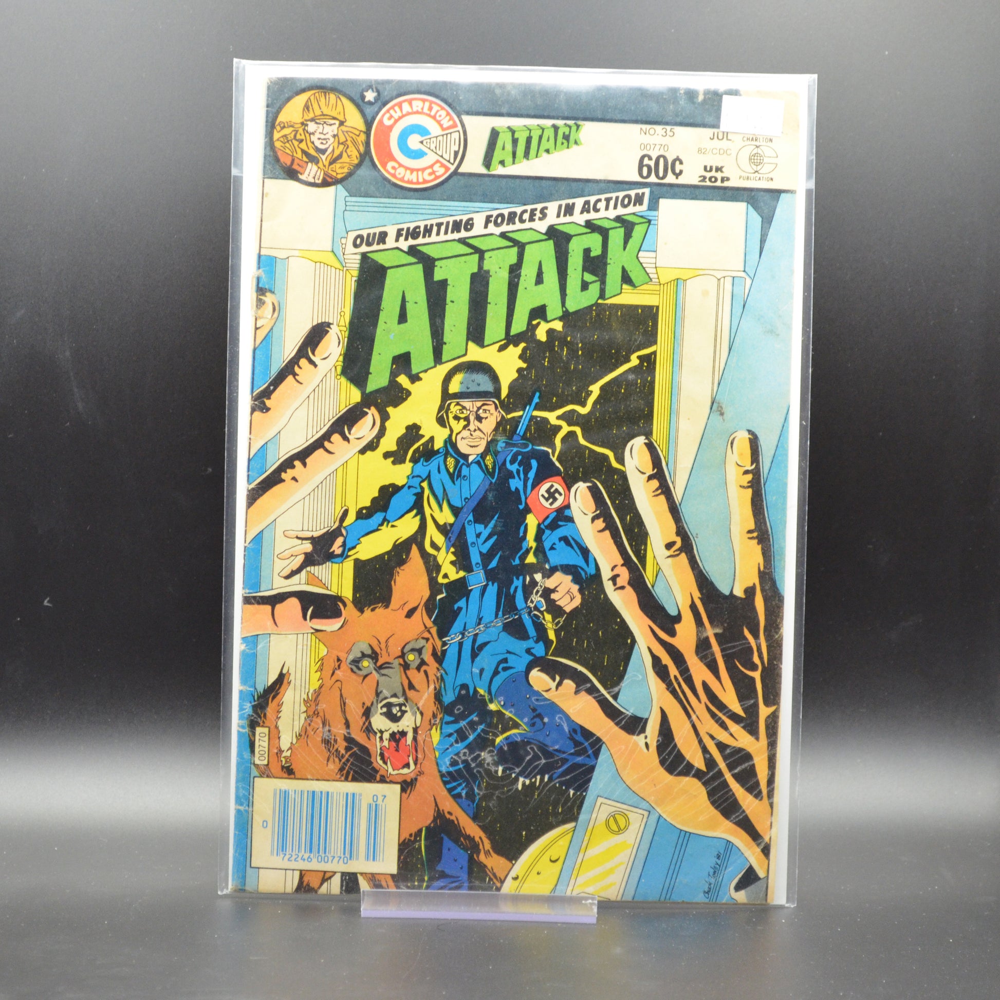 ATTACK #35 - 2 Geeks Comics