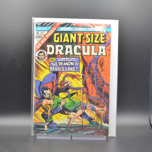 GIANT-SIZE DRACULA #4 - 2 Geeks Comics