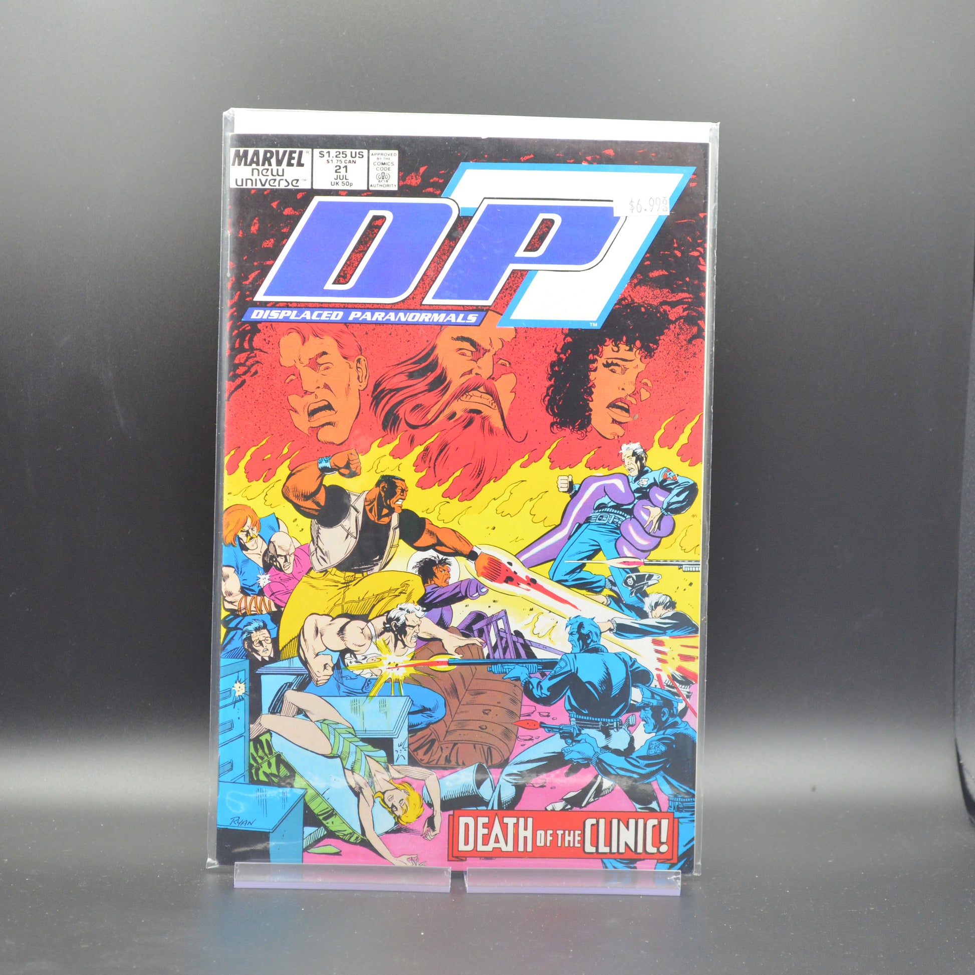 D.P.7 #21 - 2 Geeks Comics