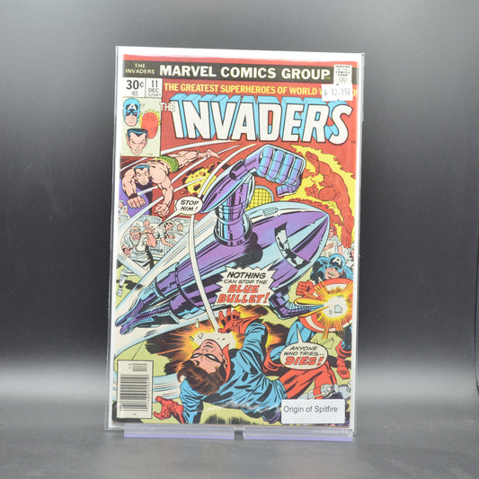 INVADERS #11 - 2 Geeks Comics