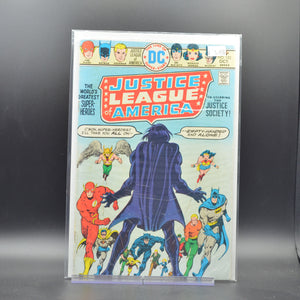 JUSTICE LEAGUE OF AMERICA #123 - 2 Geeks Comics