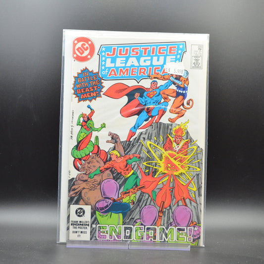 JUSTICE LEAGUE OF AMERICA #223 - 2 Geeks Comics