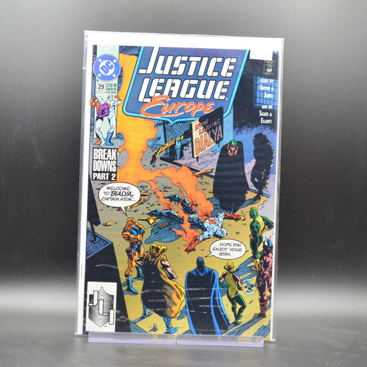 JUSTICE LEAGUE EUROPE #29 - 2 Geeks Comics