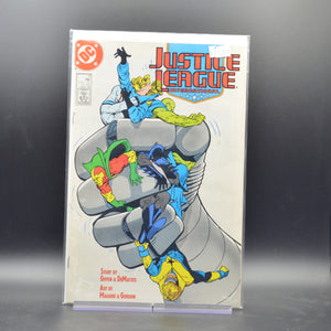 JUSTICE LEAGUE INTERNATIONAL #11 - 2 Geeks Comics
