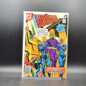 Legion Of Super-Heroes #273 - 2 Geeks Comics