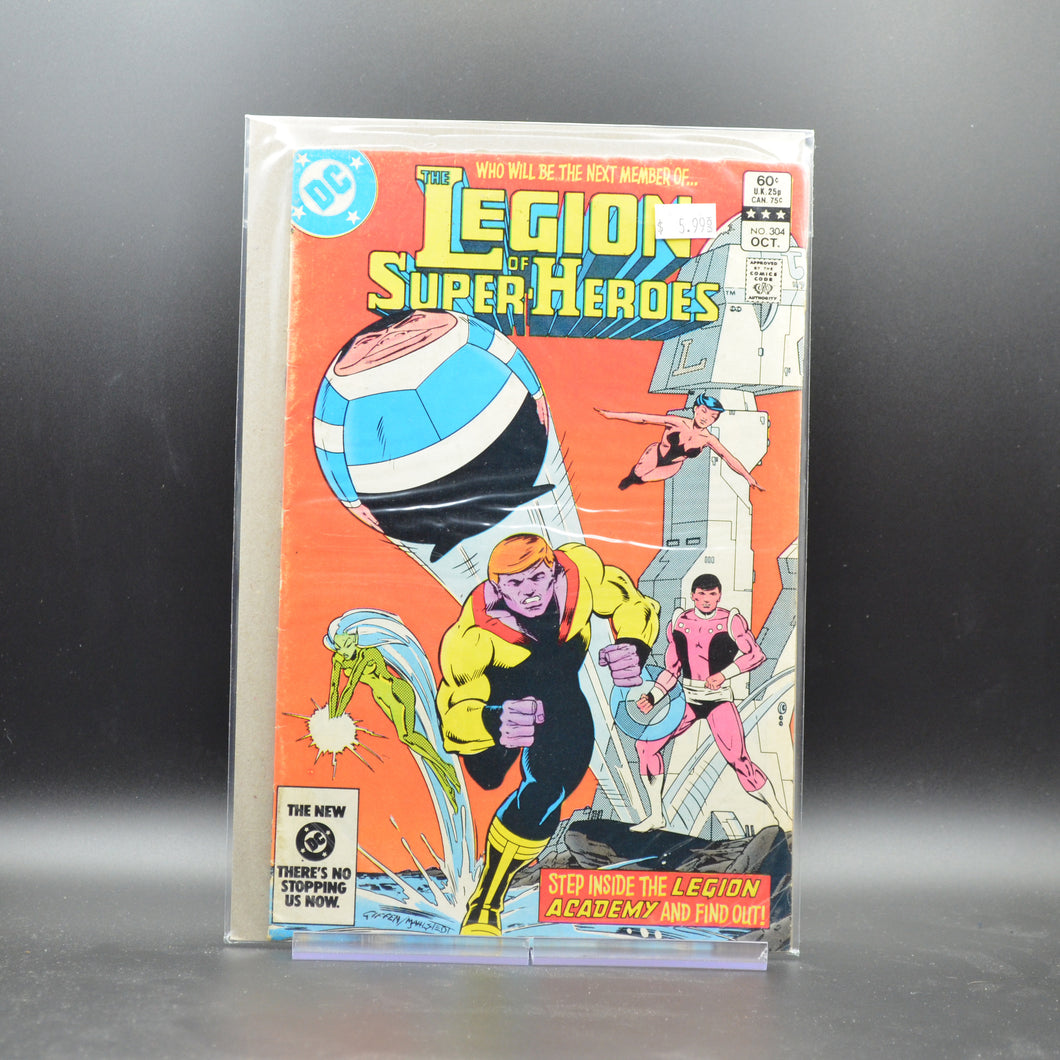 Legion Of Super-Heroes #304 - 2 Geeks Comics