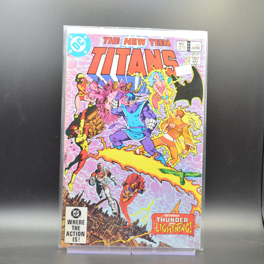 NEW TEEN TITANS #32 - 2 Geeks Comics