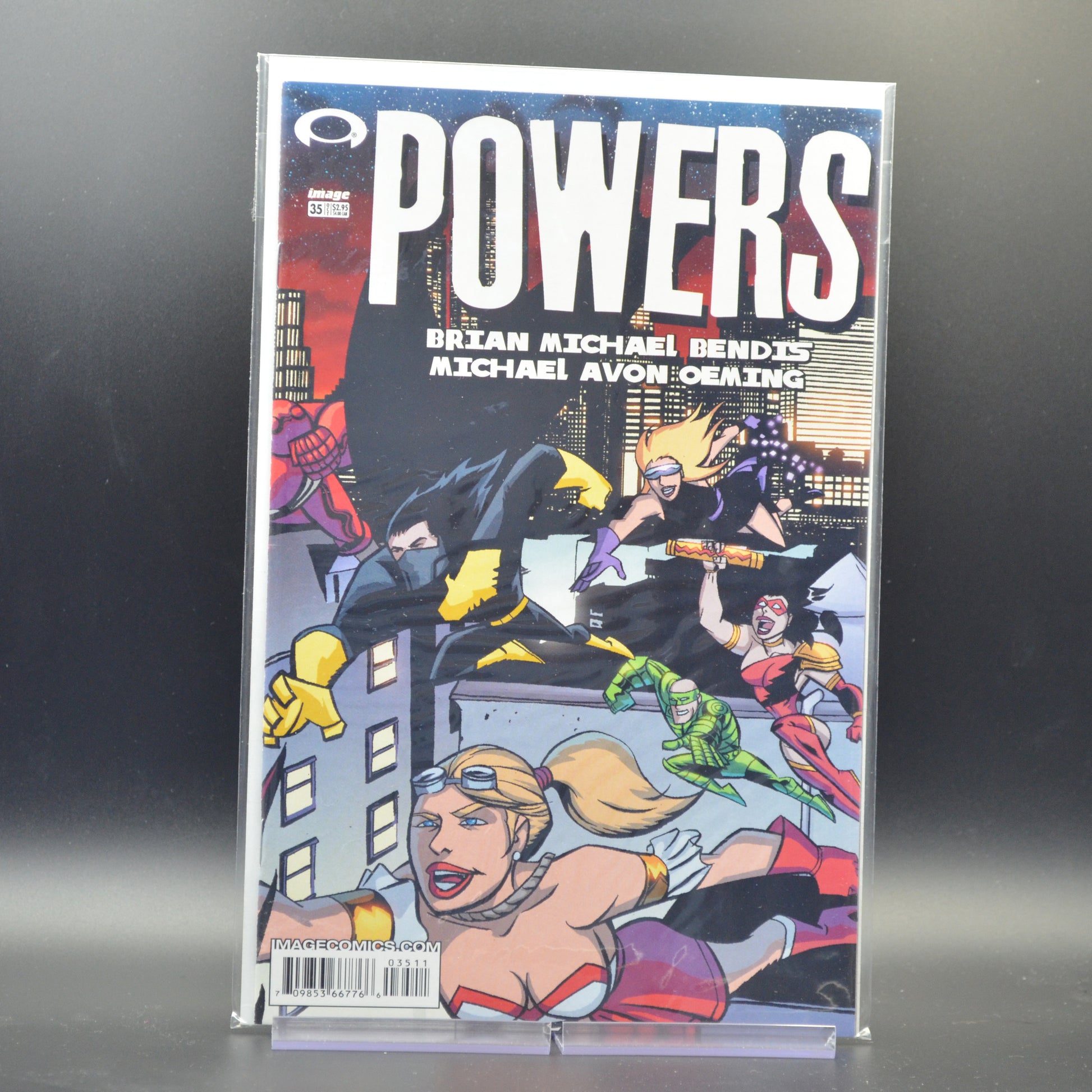 POWERS #35 - 2 Geeks Comics