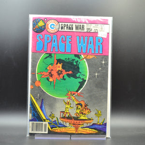 SPACE WAR #30 - 2 Geeks Comics