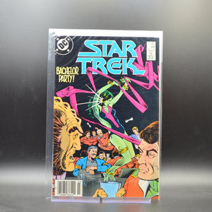 STAR TREK #48 - 2 Geeks Comics