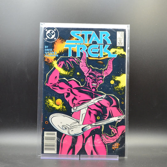 STAR TREK #52 - 2 Geeks Comics