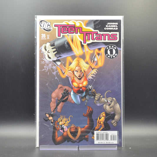 TEEN TITANS #35 - 2 Geeks Comics