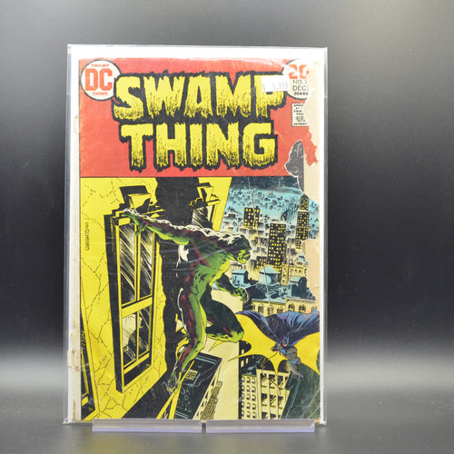 SWAMP THING #7 - 2 Geeks Comics