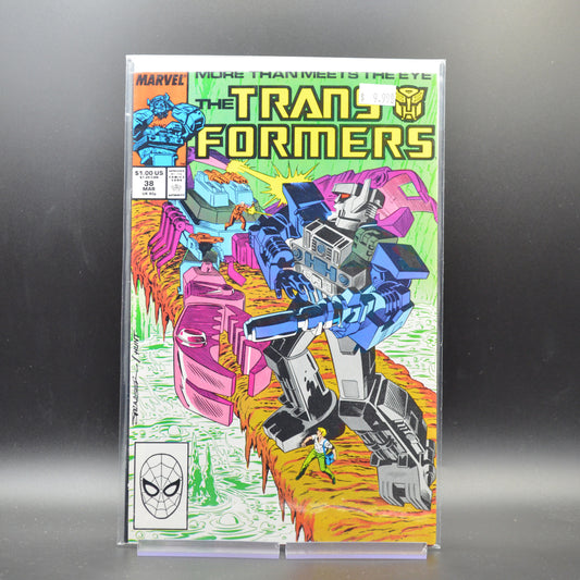 TRANSFORMERS #38 - 2 Geeks Comics