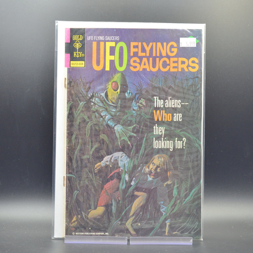 UFO FLYING SAUCERS #11 - 2 Geeks Comics