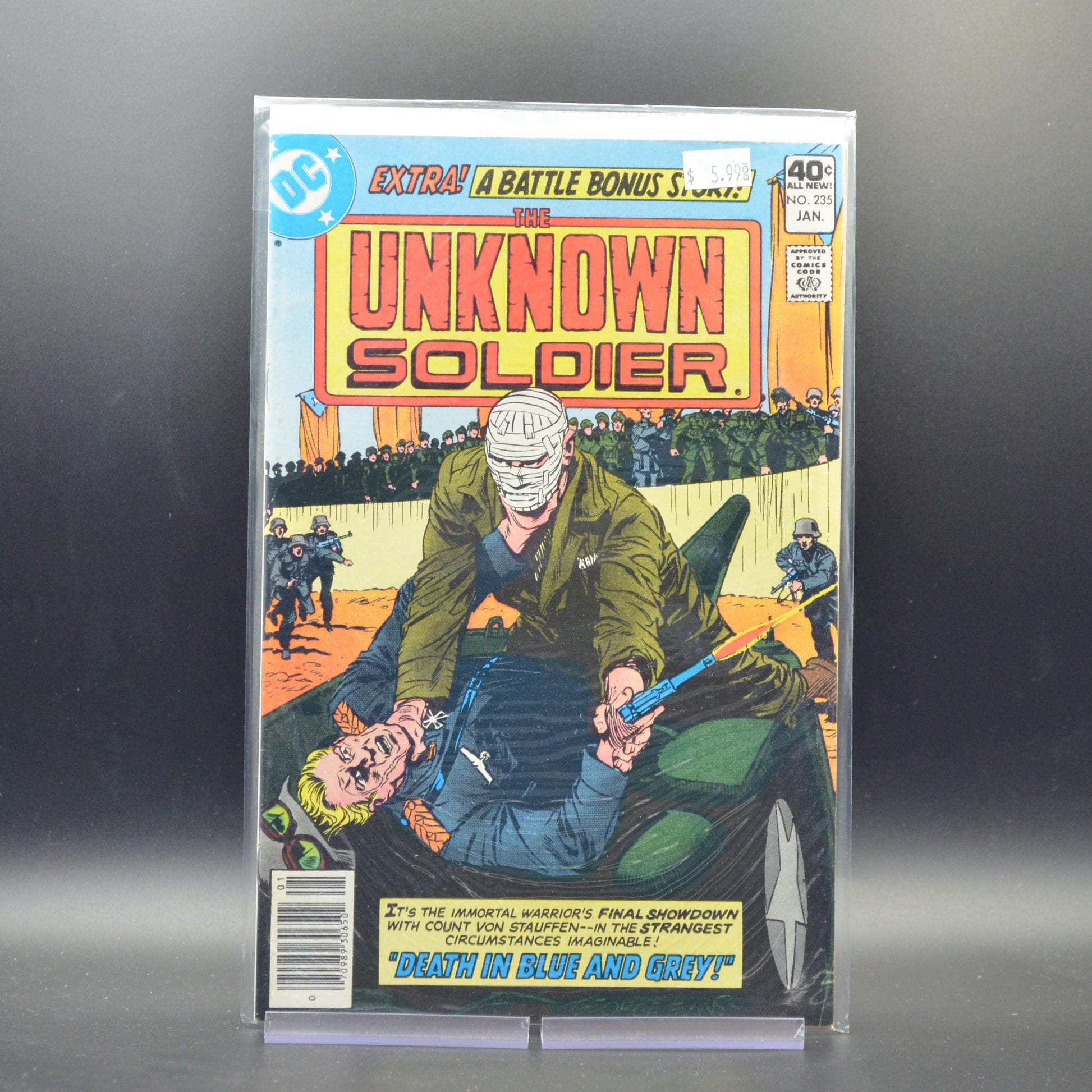 UNKNOWN SOLDIER #235 - 2 Geeks Comics